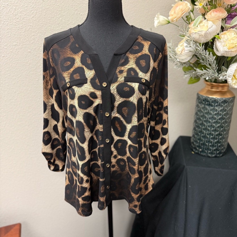 Diana Belle Petite Leopard Print Button Blouse PXL